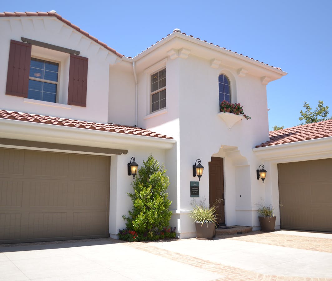 Selecting a Feng Shui-Friendly Garage Door Material